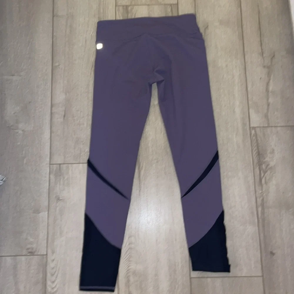 Fabletics capris - Picture 2 of 3